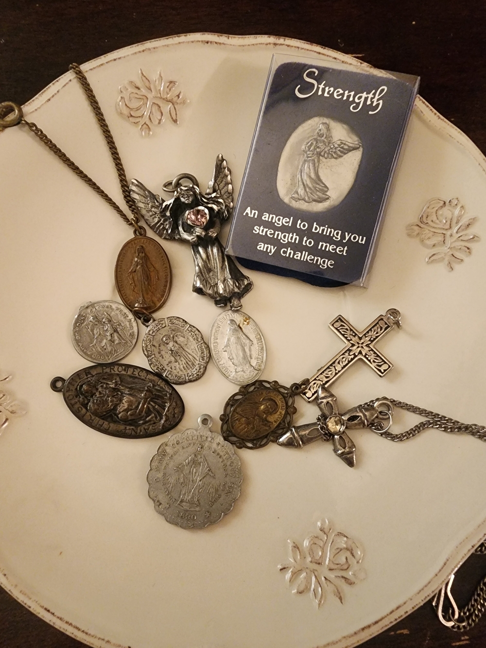 Small Vintage Religious Pendant/Trinket Lot